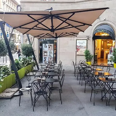 Pensión Monumentale 3*